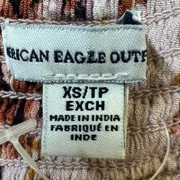 American Eagle Outfitters halter top in size
XS. - Picture 3 of 3